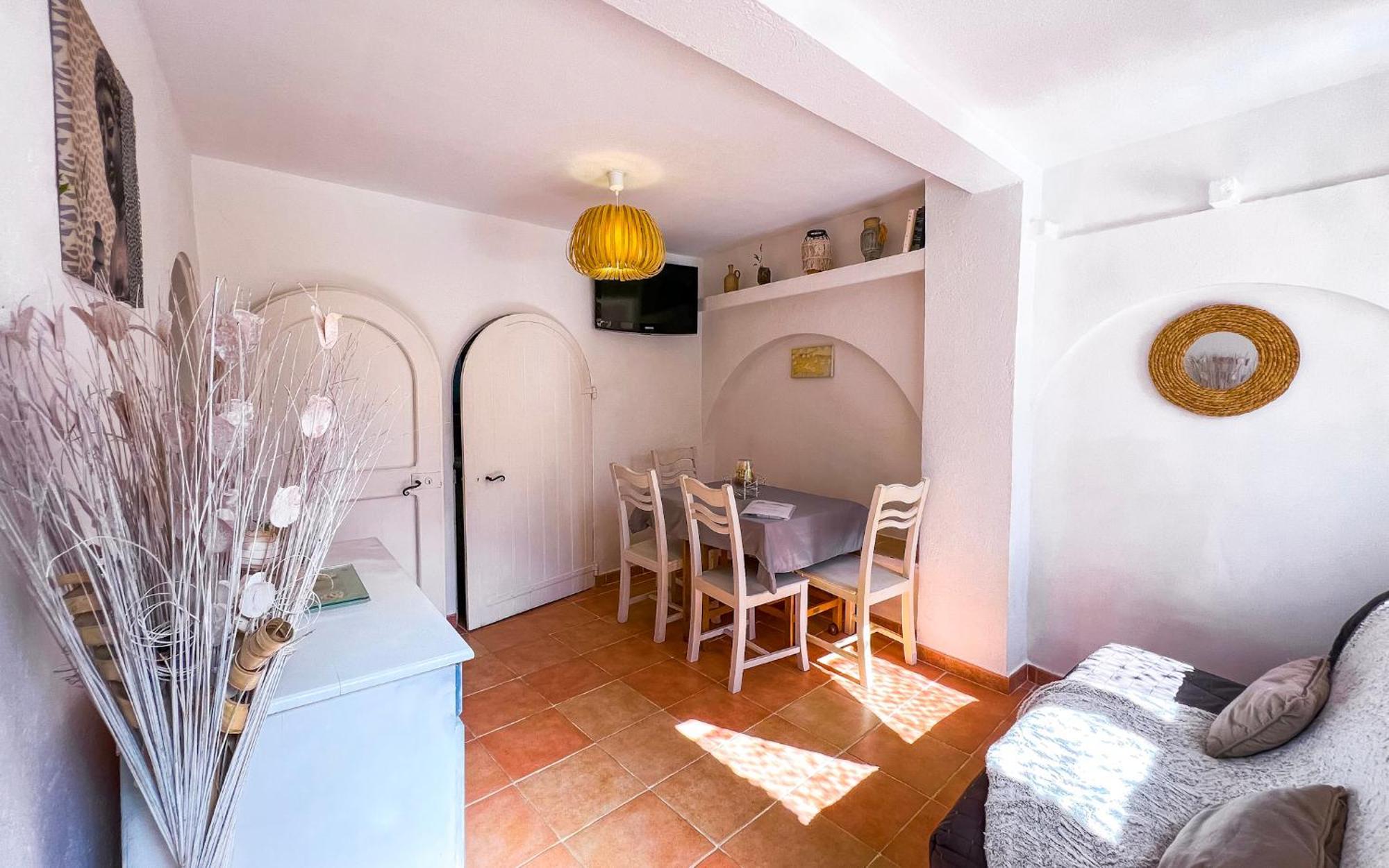 Reve D'Azur, Mazet En Bord De Mer, Parking, Piscine Partagee, Terrasse Bbq & Draps Inclus La Nartelle, 1 Salon, 1 Chambre, 1 Cuisine , 1 Sdb Sainte-Maxime Exterior photo